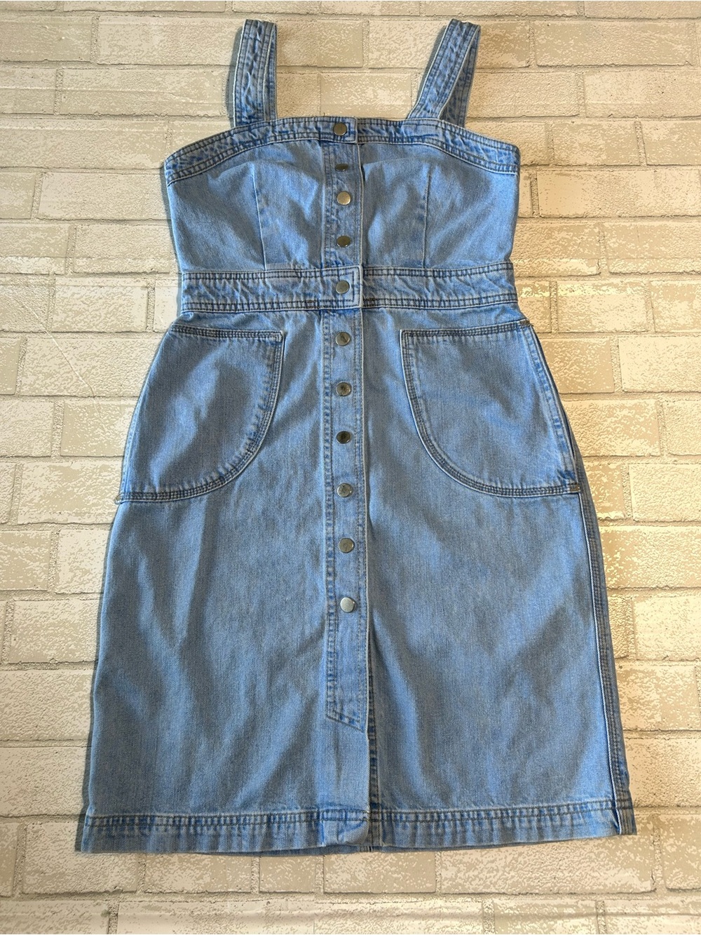 Topshop Button Through Denim Pinafore dress in Light Wash Size 6
